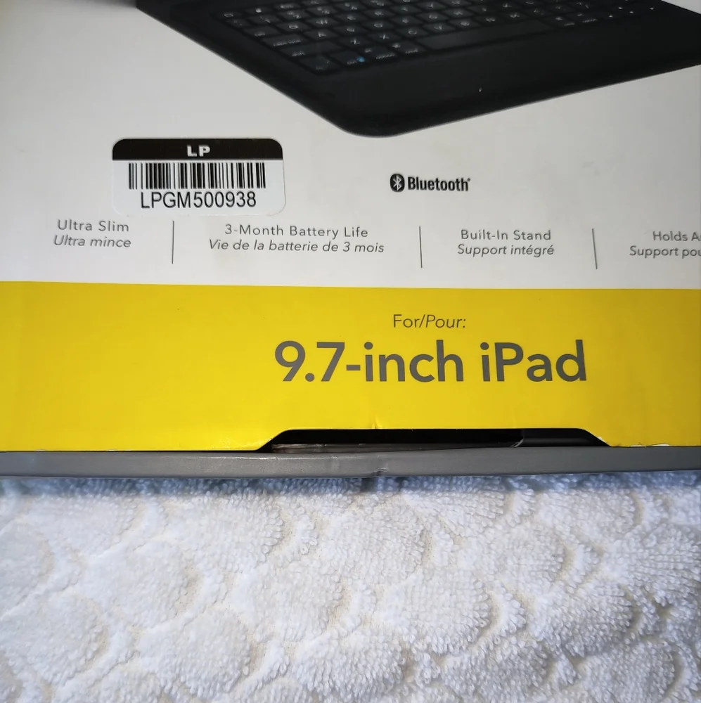ZAGG Messenger Folio Bluetooth Keyboard Case for 9.7